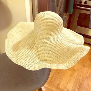 NEW with tags & Other Stories Beach Hat